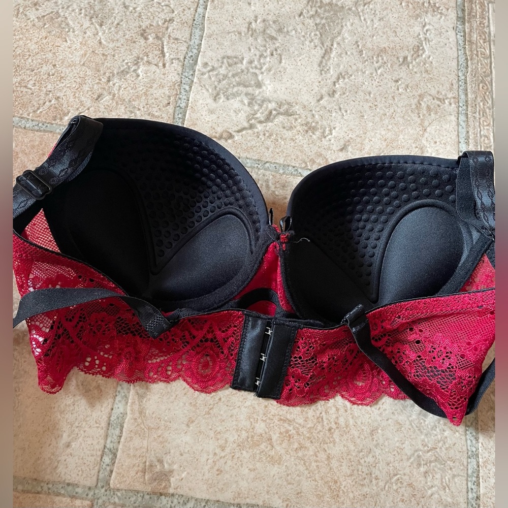 Bra - Picture 2 of 5